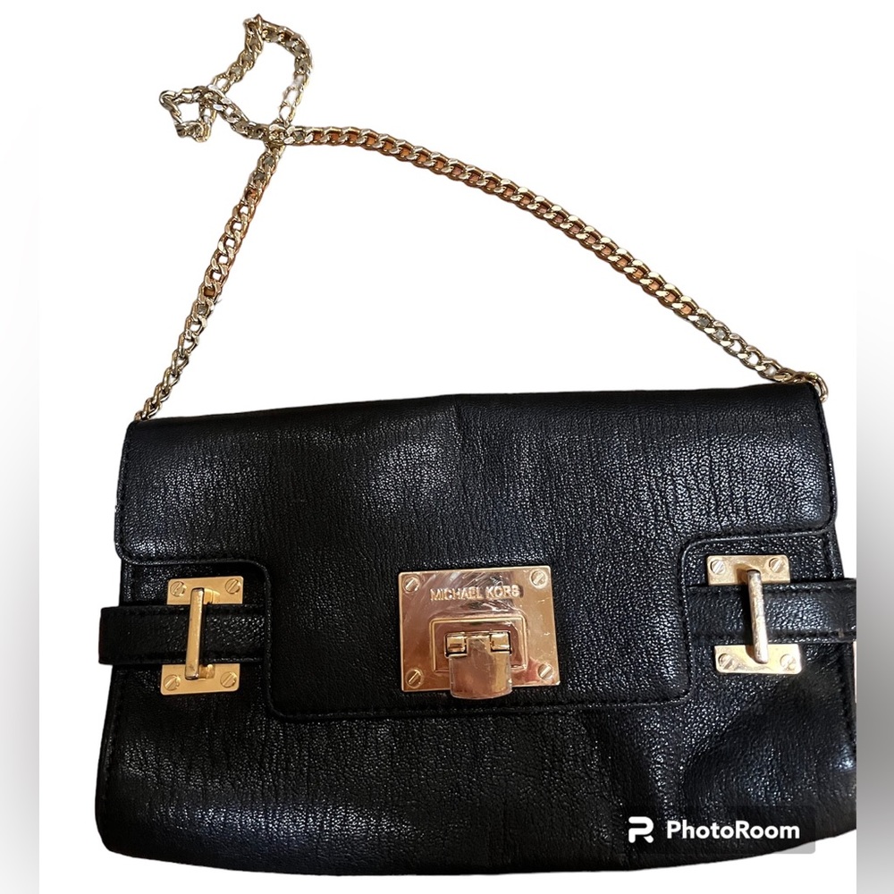 Black leather Micheal Kors handbag